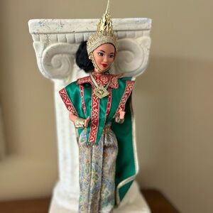 1997 Barbie Thai Doll from “Dolls of the World” collection.